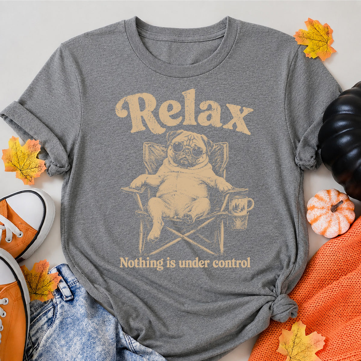 KAVENRO Relax Pug graphic T-shirt in grey with funny lounging dog design shirt
